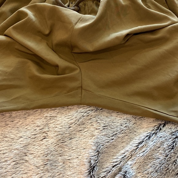 Forever 21 light weight joggers - Picture 5 of 5